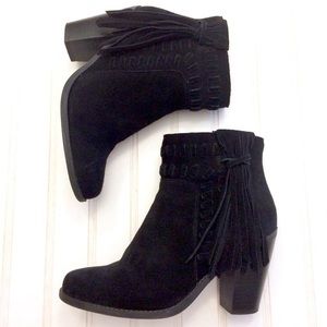 Jessica Simpson Chassie Fringe Boot